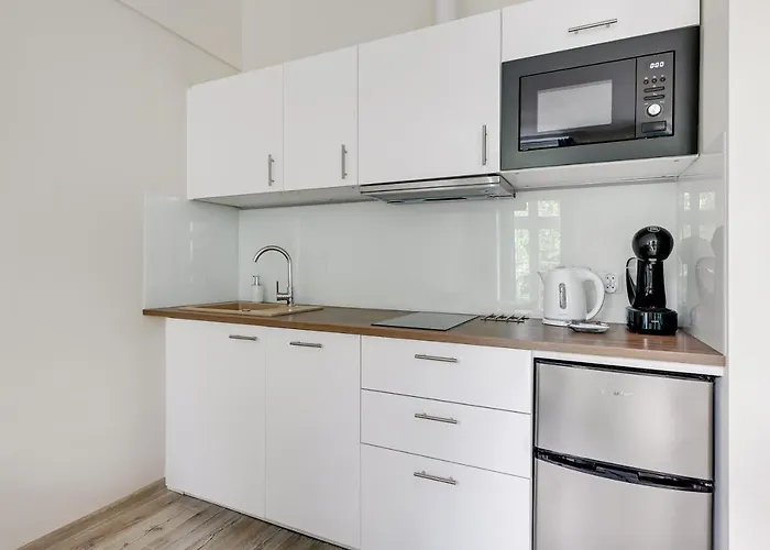 Апартаменти Blue Mandarin Ii *